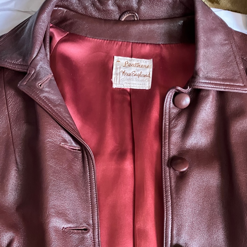 New England Sportswear Co. Women's Brown Leather Jacket/Car Coat. Fully Lined.